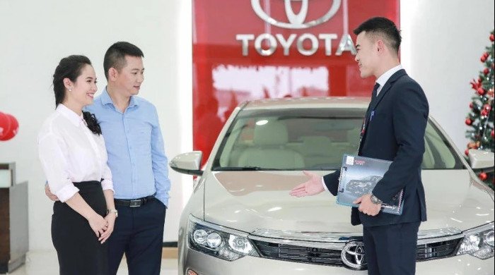 Hình ảnh đại lý Toyota Vĩnh Phúc với nhiều mẫu xe trưng bày