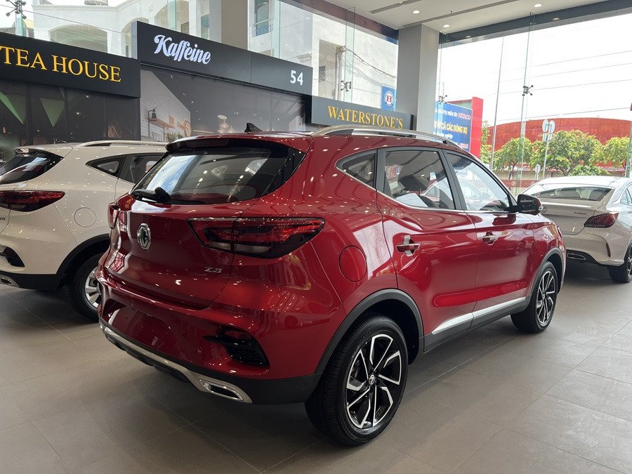 Hình ảnh đuôi xe MG ZS với cụm đèn hậu LED 3D