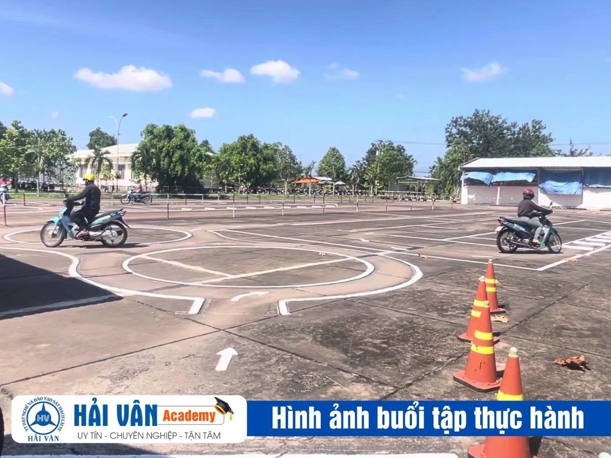 Hình ảnh hướng dẫn về quy trình thi lại bằng lái xe máy tại Nha Trang