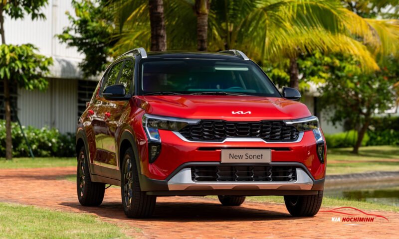 Hình ảnh minh họa bảng giá niêm yết và khuyến mãi của các phiên bản Kia Sonet