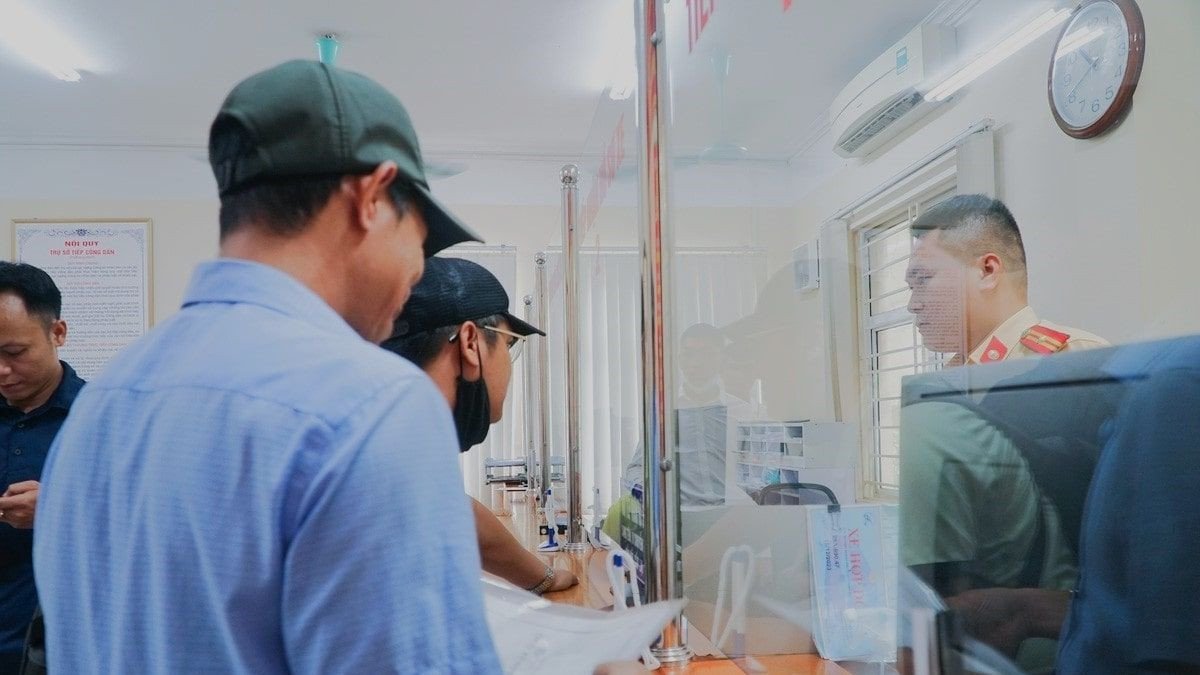 Hình ảnh minh họa các bước hoàn thiện thủ tục hành chính để đăng ký phương tiện giao thông hợp pháp