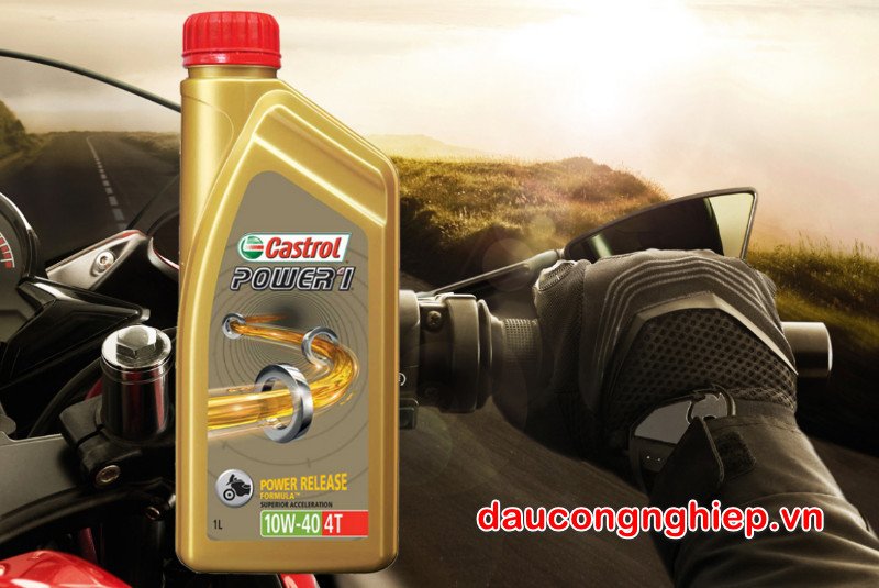 Hình ảnh minh họa các loại nhớt Castrol cho xe tay ga, nhấn mạnh sự khác biệt về dòng sản phẩm
