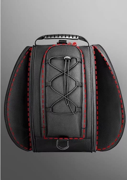 Hình ảnh minh họa các ngăn chứa bên trong của túi gắn trên baga giữa