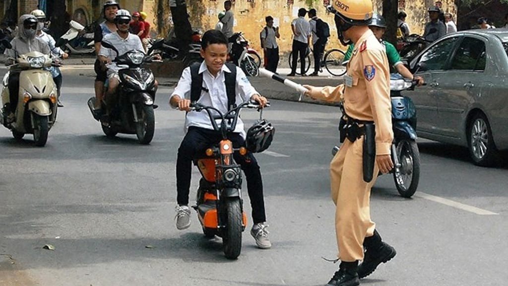 Hình ảnh minh họa cấu tạo bàn đạp trên xe đạp điện