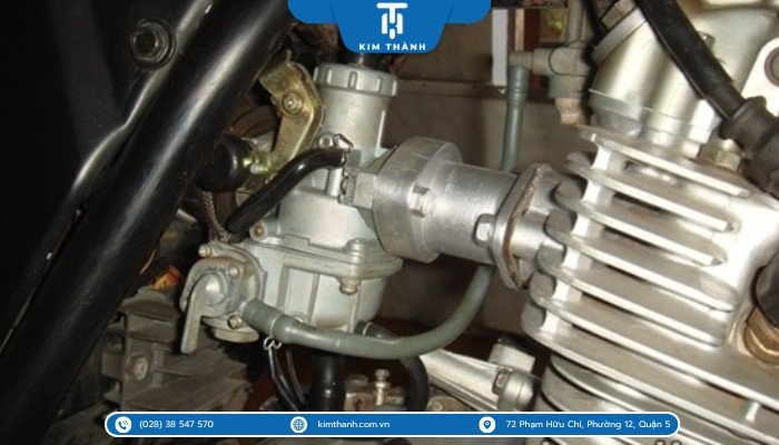 Hình ảnh minh họa cơ chế khóa xăng tự động trên xe ga