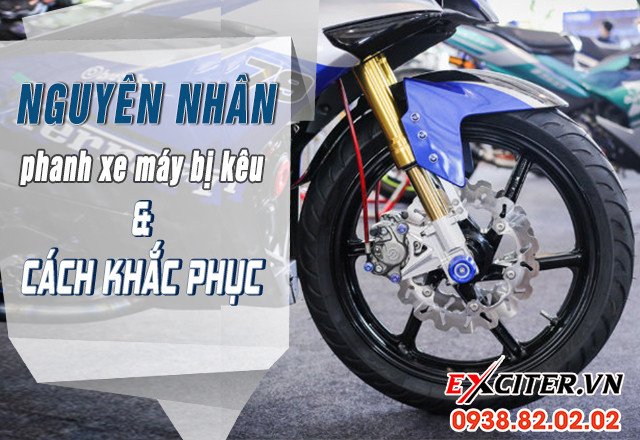 Hình ảnh minh họa một chiếc xe máy đang dừng lại bằng phanh đĩa