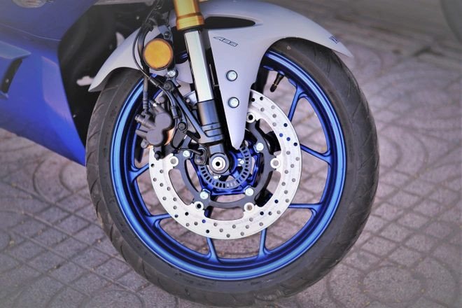 Hình ảnh minh họa nguyên lý hoạt động của hệ thống chống bó cứng phanh ABS