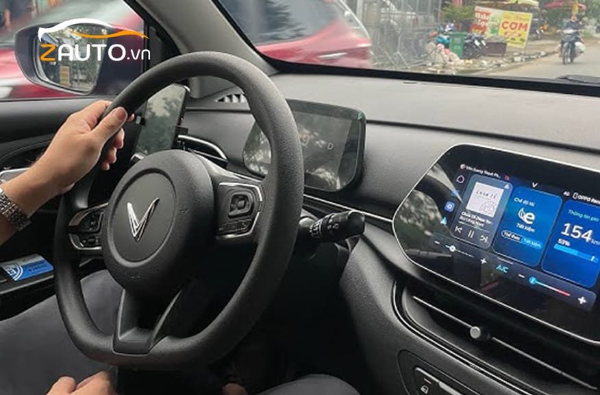 Hình ảnh minh họa nội thất và bảng điều khiển của VinFast VF5