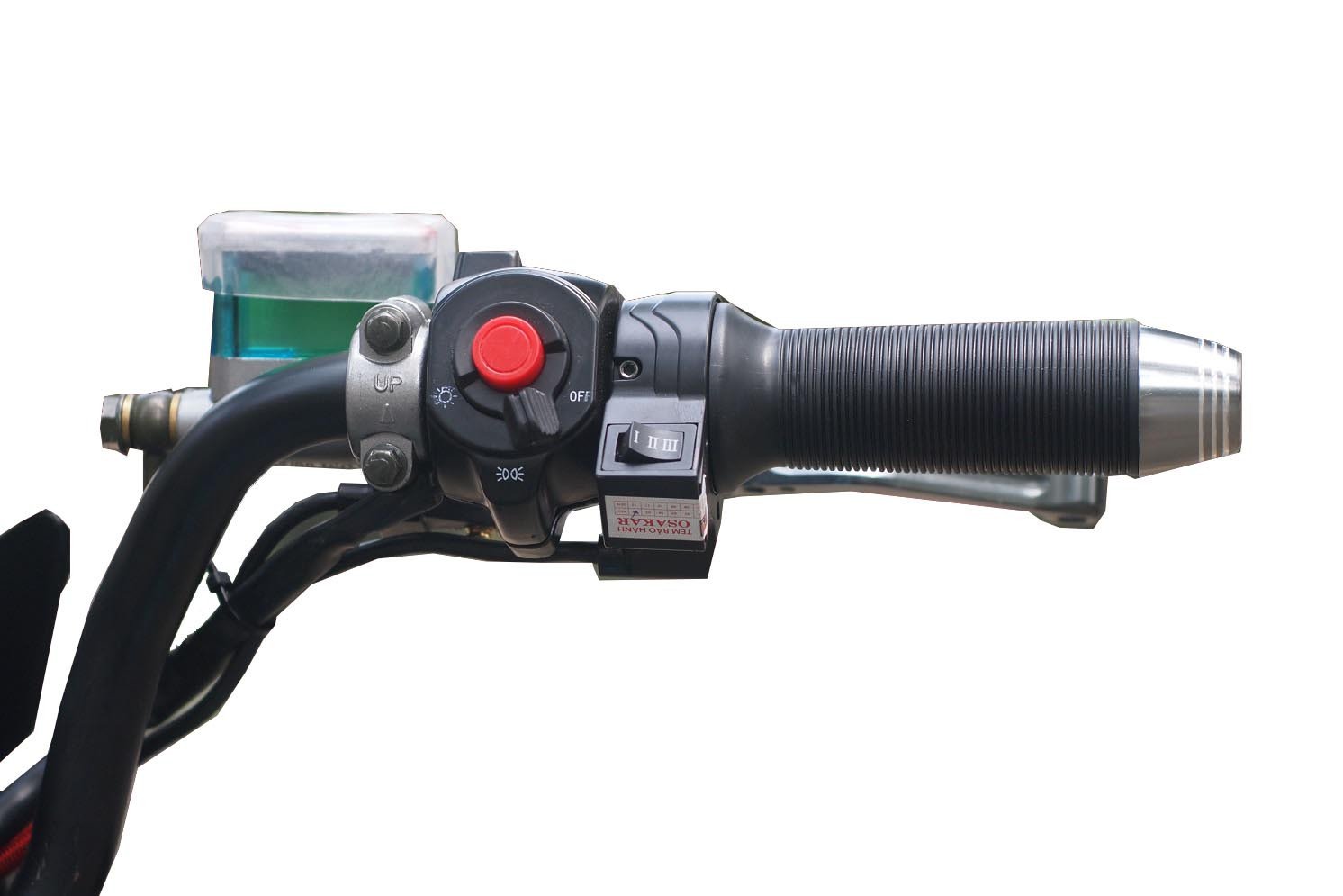 Hình ảnh minh họa tay ga và các nút điều khiển trên xe máy điện Osakar Xmen Pro