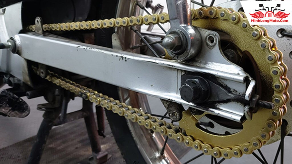 Hình ảnh minh họa vị trí nhông sên dĩa trên xe máy