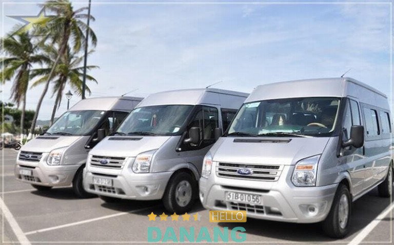 Hình ảnh minh họa việc đặt xe trực tuyến qua thiết bị di động