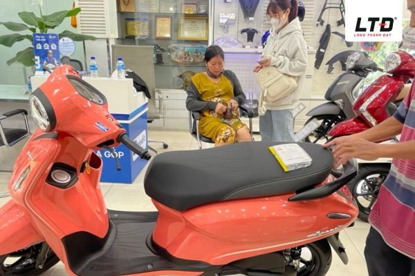 Hình ảnh minh họa việc không nên mua xe ngay khi mẫu mới ra mắt