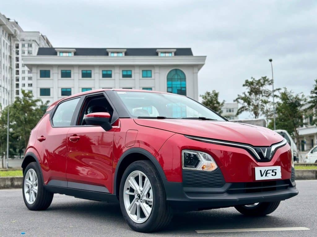 Hình ảnh minh họa VinFast VF5 với góc nhìn tổng thể từ phía trước