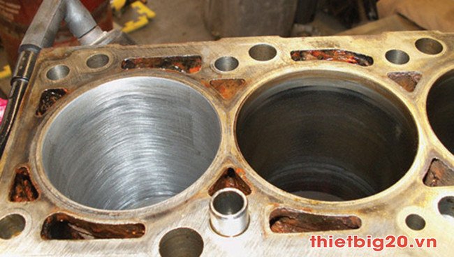 Hình ảnh mô tả các dụng cụ sửa chữa động cơ xe máy