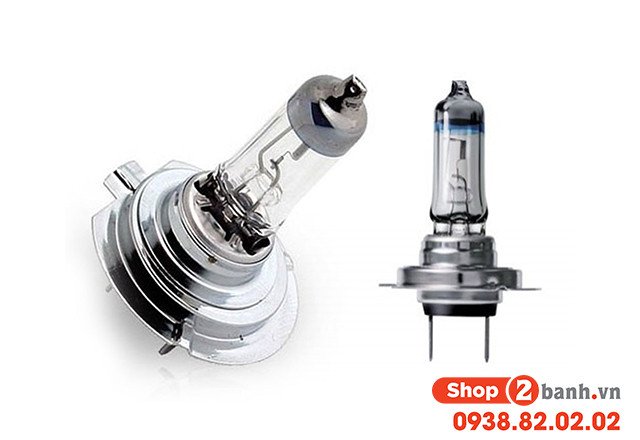 Hình ảnh mô tả cận cảnh đui đèn pha xe máy bị hỏng