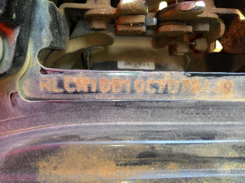 Hình ảnh mô tả tình trạng số khung số máy xe bị mờ do rỉ sét và hao mòn