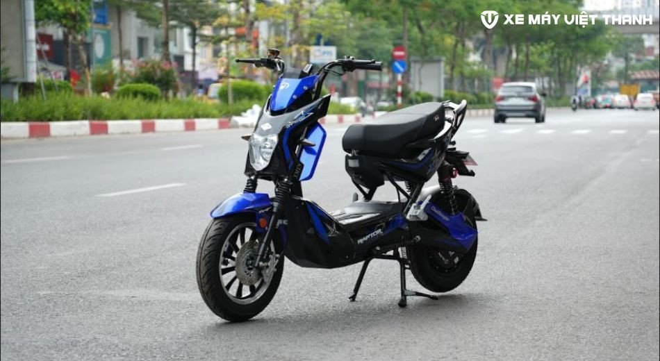 Hình ảnh một chiếc xe điện Xmen với thiết kế hầm hố, cá tính