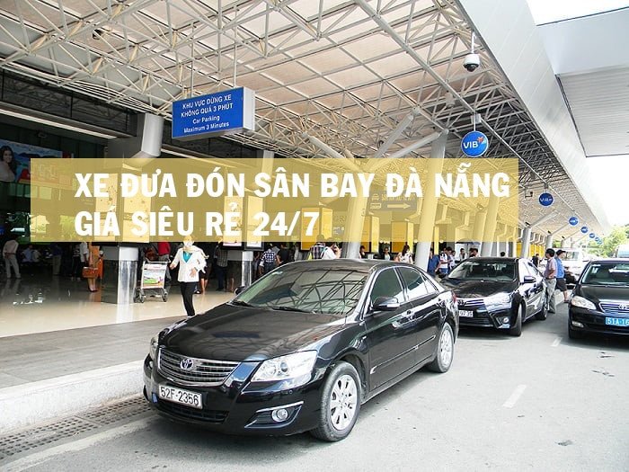 Hình ảnh một chiếc xe du lịch đời mới đang chuẩn bị đón khách