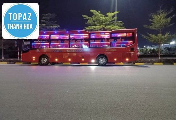 Hình ảnh một chiếc xe khách của nhà xe Tiến Phương