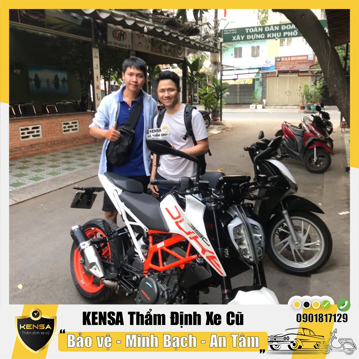 Hình ảnh một chiếc xe thể thao đang được kiểm tra động cơ