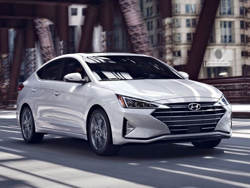 Hình ảnh ngoại thất thể thao của Hyundai Elantra