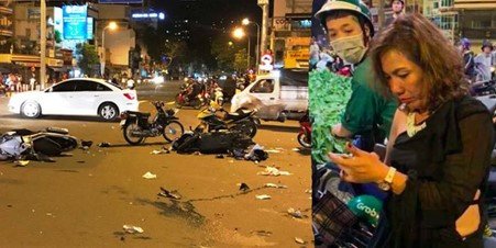 Hình ảnh người lái xe máy đang cố gắng giữ thăng bằng trên con đường trơn trượt, gợi nhắc về sự mong manh của việc kiểm soát