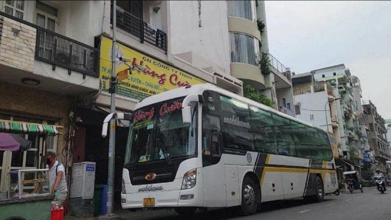 Hình ảnh nội thất xe giường nằm của Hùng Cường, thể hiện sự tiện nghi