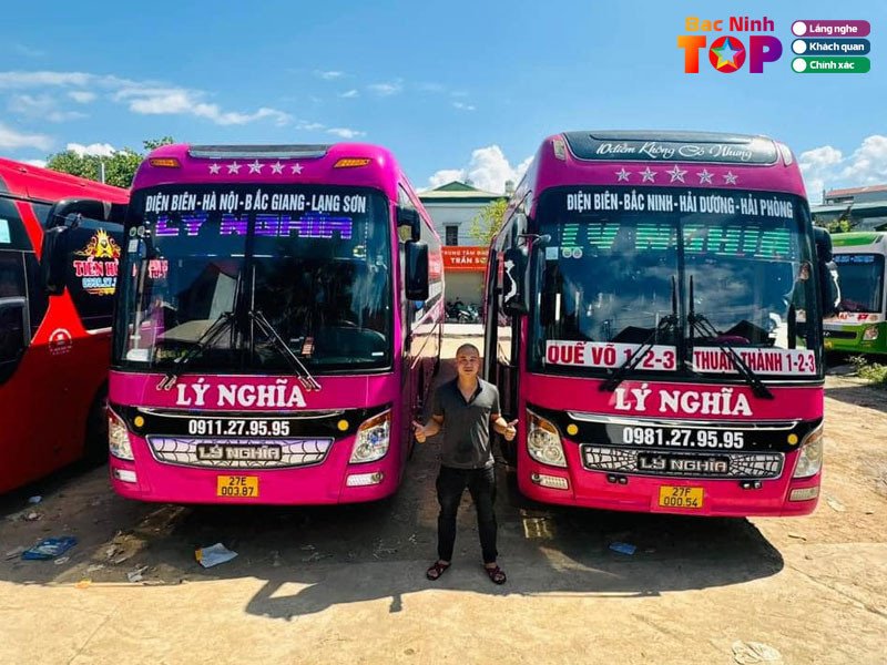 Hình ảnh nội thất xe khách Lý Nghĩa với ghế ngồi hoặc giường nằm được sắp xếp gọn gàng