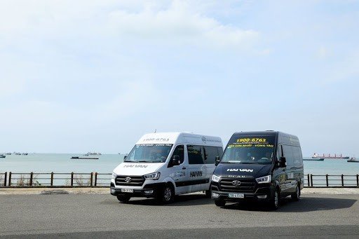 Hình ảnh nội thất xe limousine sang trọng, nhấn mạnh sự tiện nghi trên chặng cuối đến Vũng Tàu.