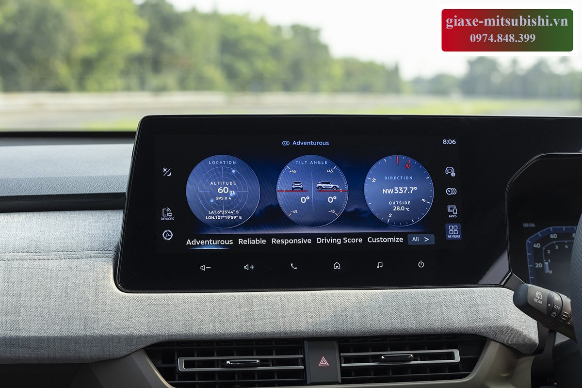 Hình ảnh nội thất Xforce với màn hình lớn và các chế độ lái