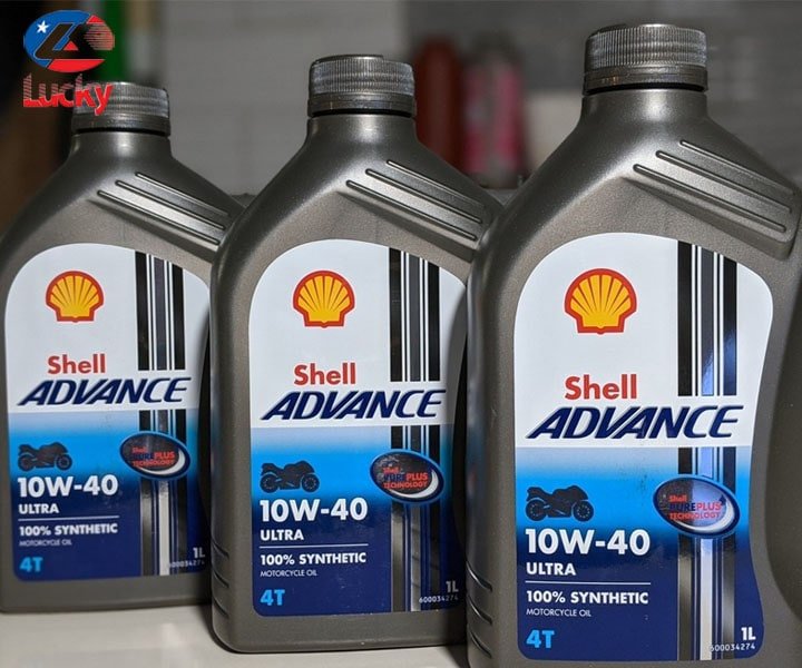 Hình ảnh so sánh các loại dầu nhớt khác nhau dành cho xe máy