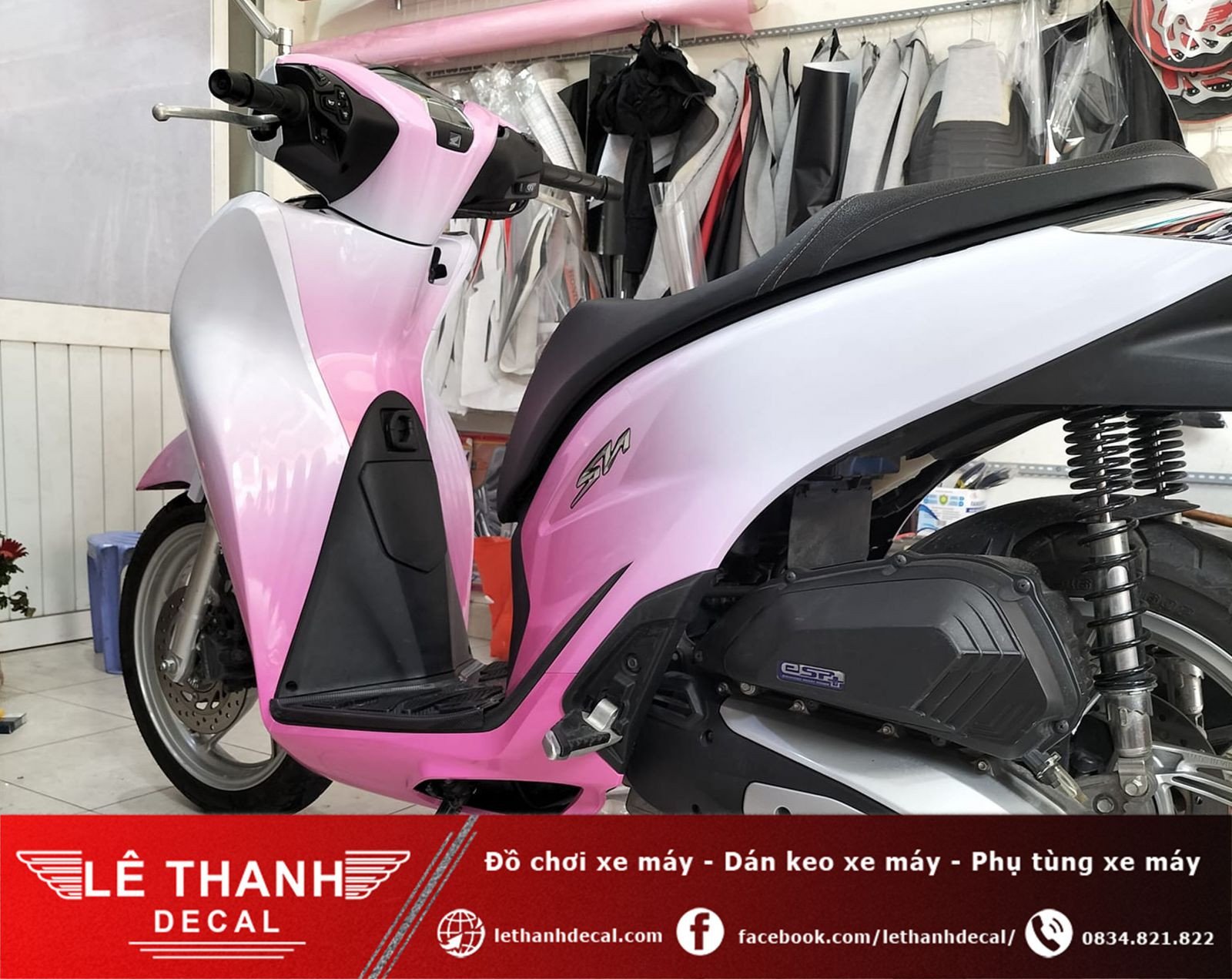 Hình ảnh tổng hợp các mẫu decal xe máy đã được hoàn thiện tại một cửa hàng uy tín