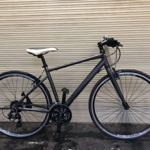 Hình ảnh tổng thể các mẫu xe đạp Nhật bãi trưng bày, thể hiện sự đa dạng về kiểu dáng