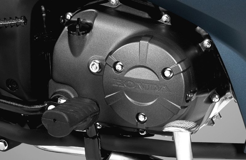 Hình ảnh tổng thể xe Honda Future màu xanh đen, thể hiện sự sang trọng và đẳng cấp