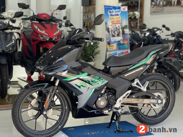 Hình ảnh Winner X phiên bản tiêu chuẩn màu trắng đỏ