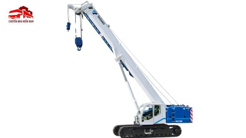 Hình ảnh xe cẩu bánh xích với khả năng nâng vật siêu nặng tại công trường
