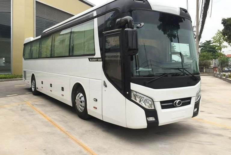 Hình ảnh xe khách ghế ngồi cao cấp phục vụ hành khách đường dài
