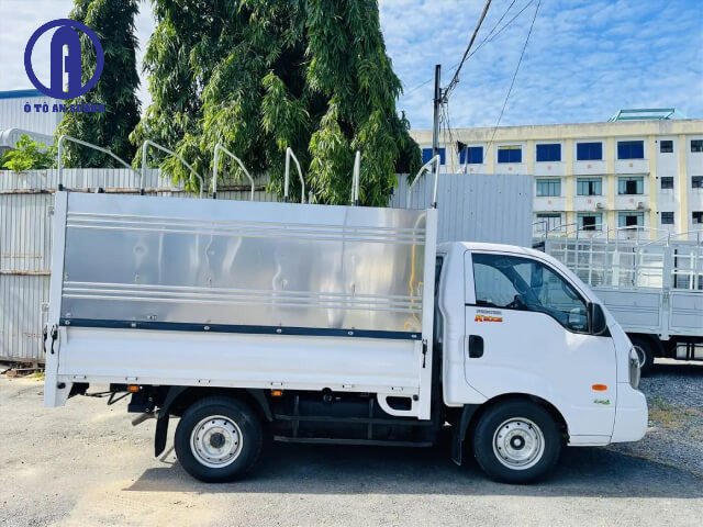 Hình ảnh xe tải Kia K200S thùng bạt