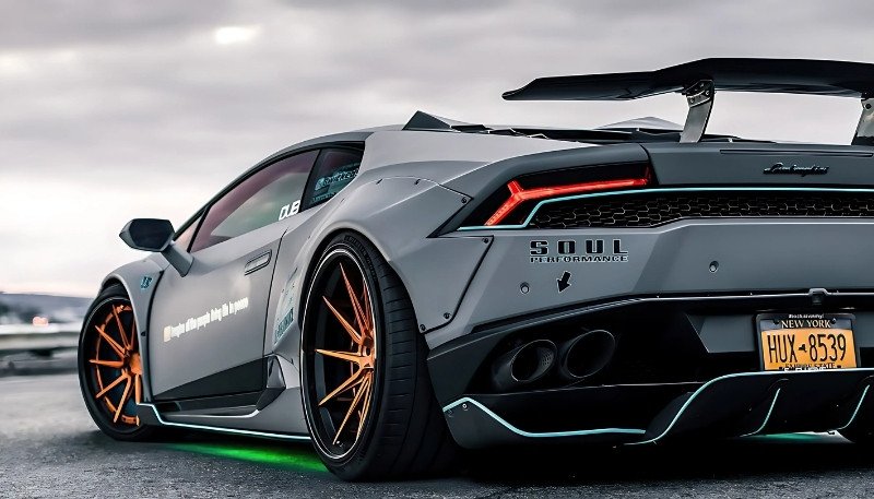 Khám Phá Bộ Sưu Tập Hình Nền Siêu Xe 4K Đẳng Cấp Hình nền siêu xe 4k sắc nét với màu đỏ rực rỡ