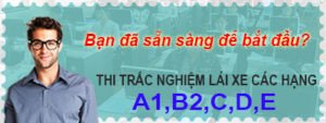 Học viên đang thực hành trên sa hình chuẩn bị cho kỳ thi sát hạch lái xe