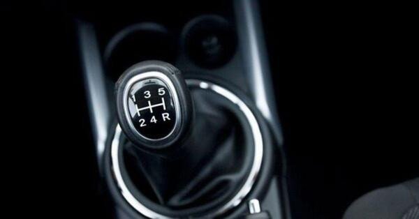 Hộp số sàn có khả năng tiết kiệm nhiên liệu và tính ổn định