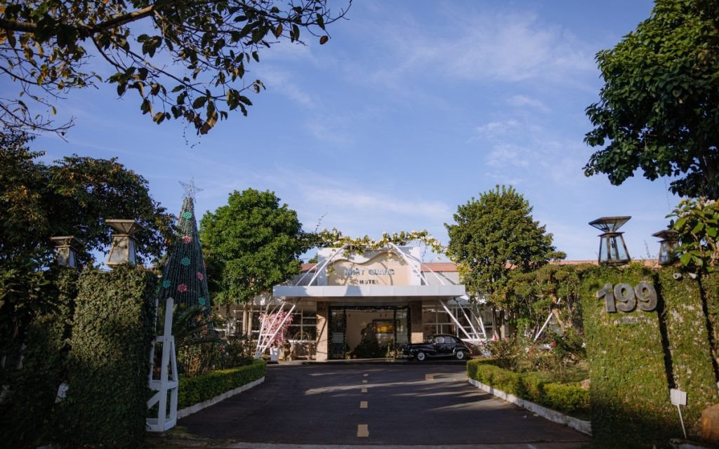 Khách sạn nghỉ dưỡng yên tĩnh tại trung tâm Bảo Lộc