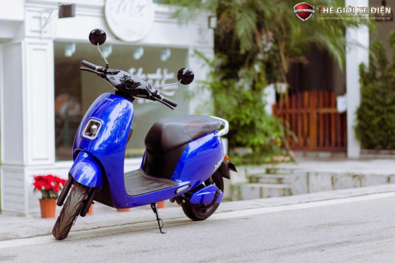 Khám phá công nghệ pin lithium cho xe điện tầm xa