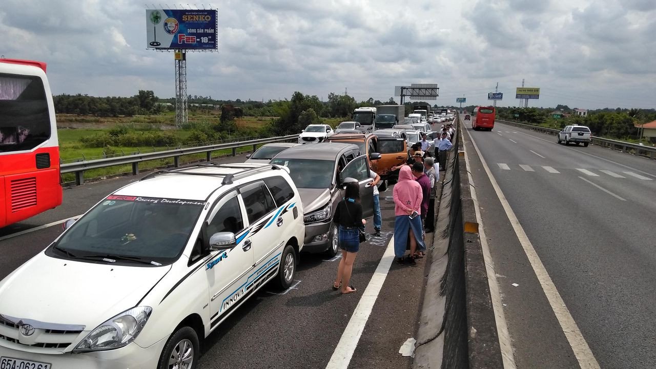 Khoảng cách an toàn giữa các xe ô tô theo quy định