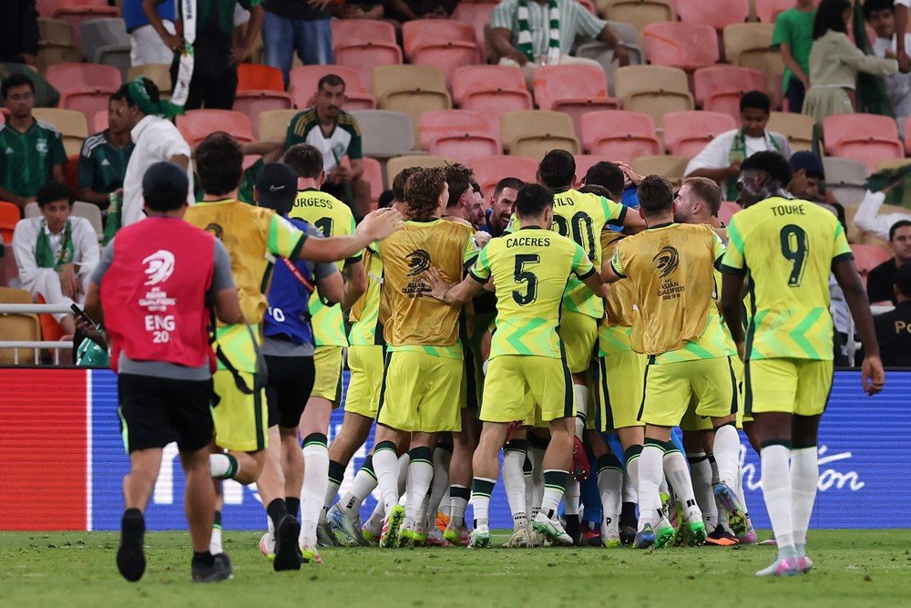 Khoảnh khắc ăn mừng bàn thắng của các cầu thủ Australia