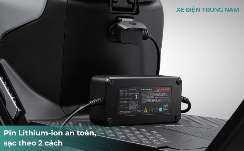 Khối pin Lithium-ion có thể tháo rời của xe điện Honda ICON e