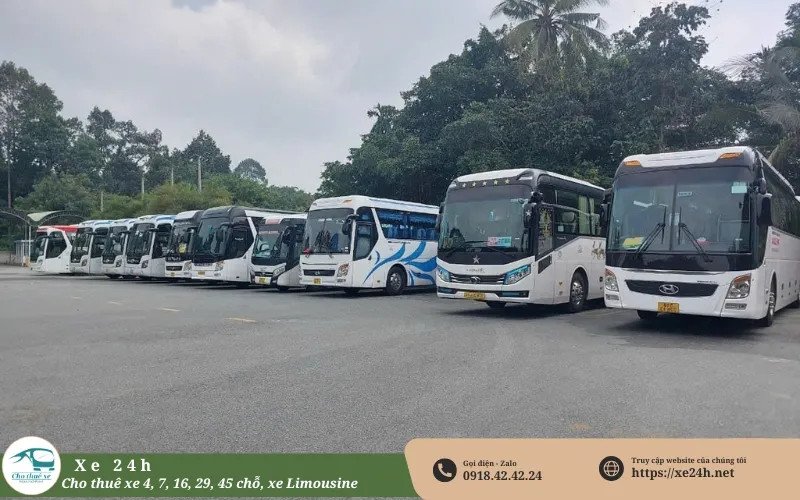 Ký kết hợp đồng thuê xe đưa đón nhân viên