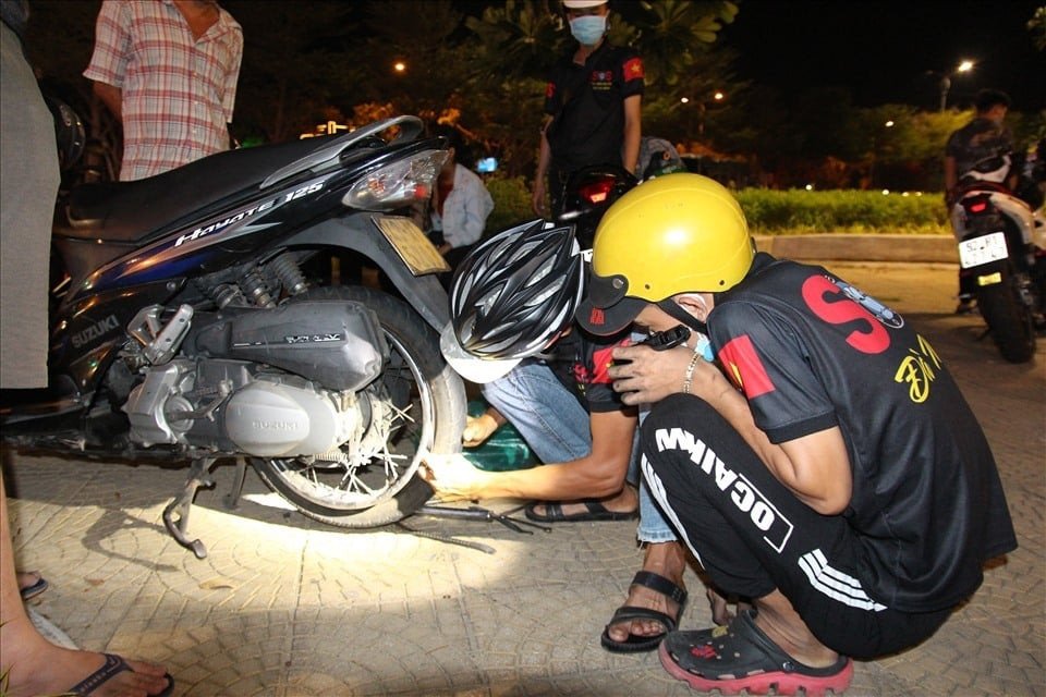 Kỹ năng sửa chữa cơ bản giúp người lái tự tin hơn khi di chuyển