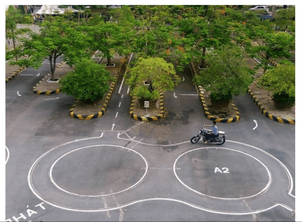 Kỹ năng thực hành lái xe máy trên sa hình