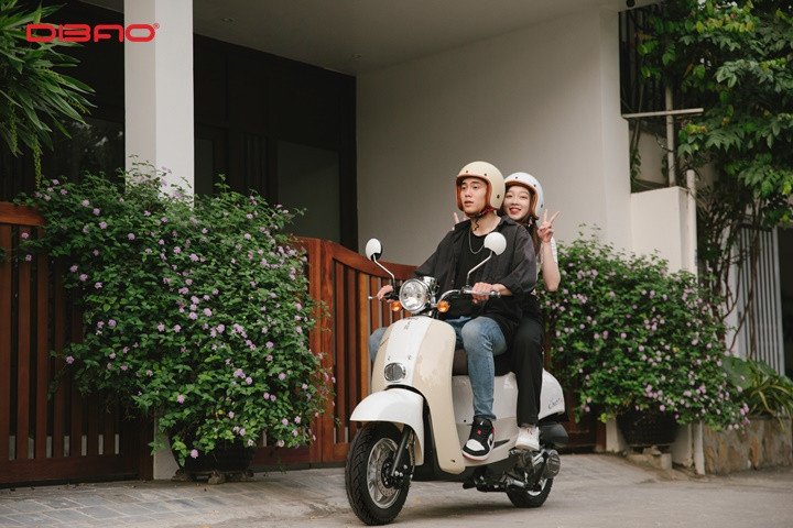 Kỹ thuật bật xi nhan khi đi qua vòng xuyến